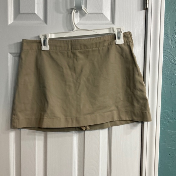 Lands' End Dresses & Skirts - Lands end ladies skort in khaki